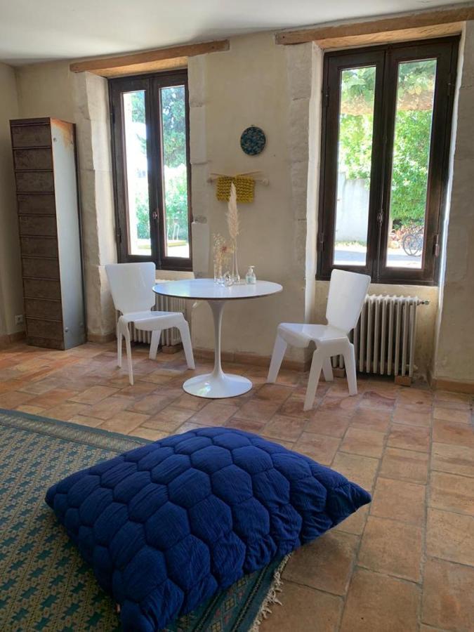 Mas Carita Bed & Breakfast Cabannes Exterior photo