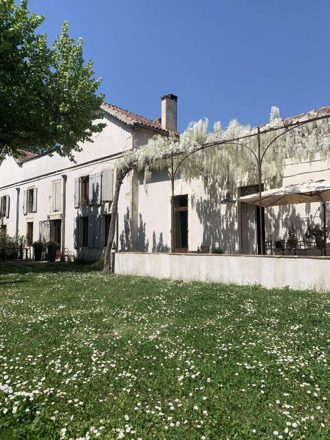 Mas Carita Bed & Breakfast Cabannes Exterior photo