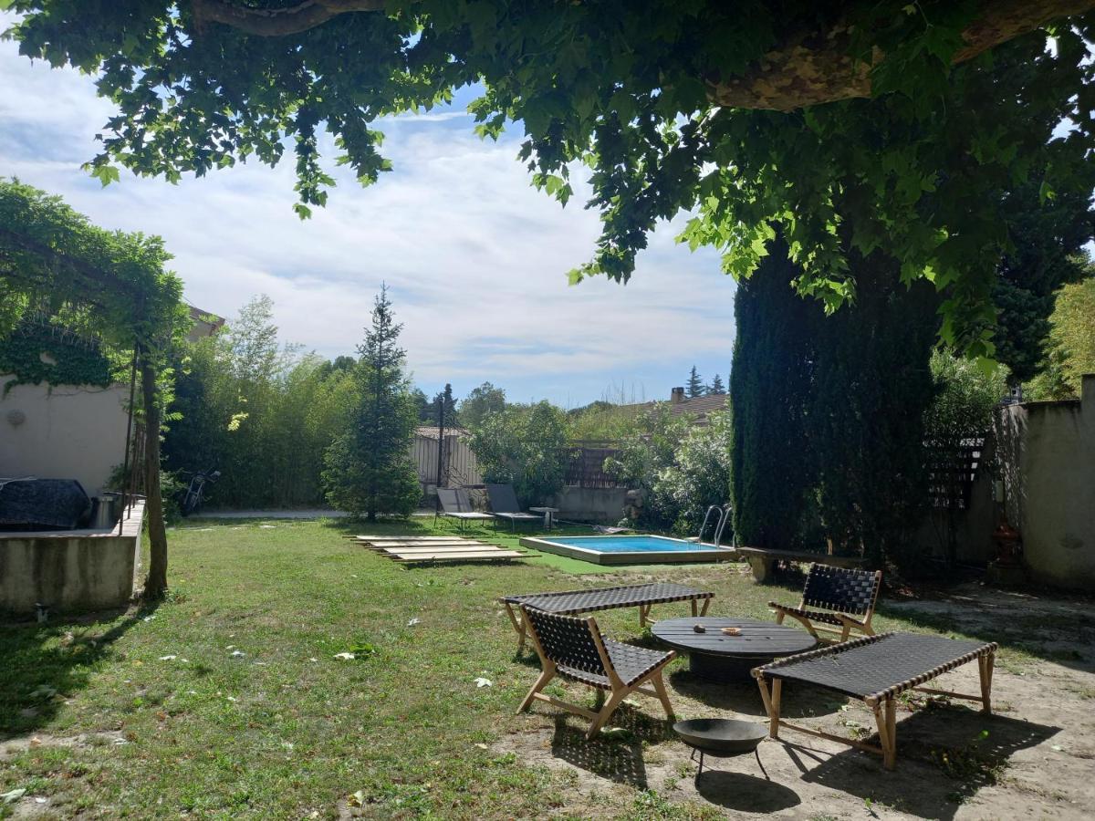 Mas Carita Bed & Breakfast Cabannes Exterior photo